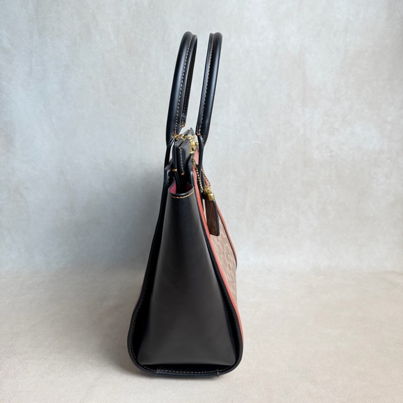 Coach Signature Canvas and Leather Tote - Magnetic Closure - Picture 6 of 16